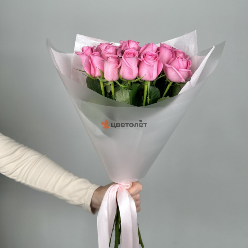 Букет из 15 розовых роз Ревиваль
